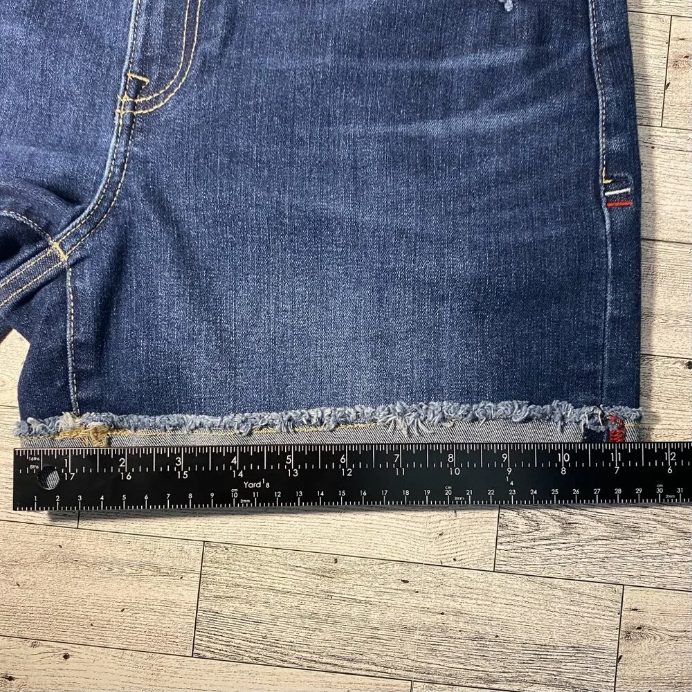 Tommy Jeans Distressed Denim Shorts Size 30 With Raw Cuffed‎ Hem